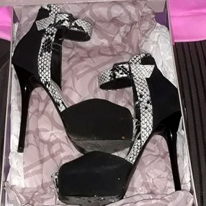 Bakers  Black leather/snakeskin stiletto heels